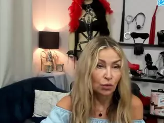 luxCrystal's Live Sex Cam Show