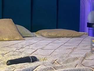 vivianevansj's CamSoda show and profile