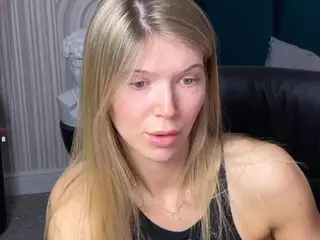 Vivian's Live Sex Cam Show