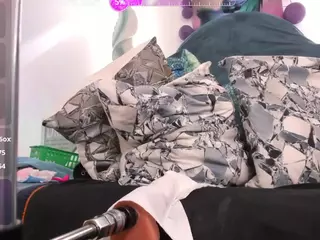 KarlaHartley's Live Sex Cam Show