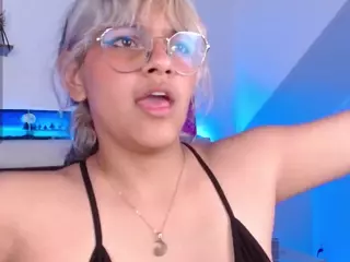 Tamara Sexy Boobs's live chat room