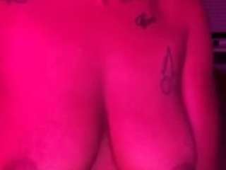 therealoshunqueen Webcam Model Profile