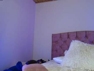  alinna-1 chat room