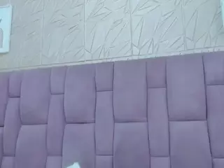 Brittany-Jules's Live Sex Cam Show