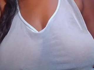 greatnipplesxxx Live Webcam on CamSoda