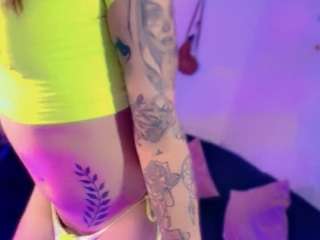 candyloverts222 Live Webcam on CamSoda