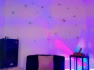 candyloverts222 Live Webcam on CamSoda