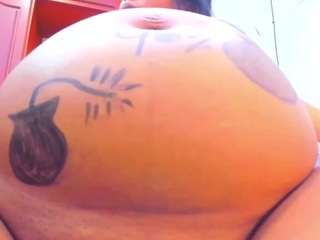 emiilyknox's CamSoda show and profile