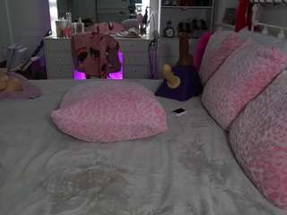 emmagray01 Live Webcam on CamSoda