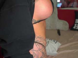 emmagray01's CamSoda show and profile