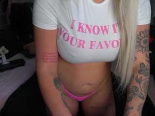 emmagray01's CamSoda show and profile