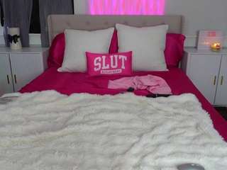 Live webcam model emmagray01 on Soda Cams