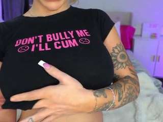 Live webcam model emmagray01 on Soda Cams