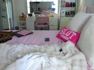 emmagray01 Live Webcam on CamSoda