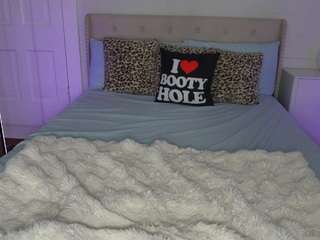 Emmagray01's cam show statistics and live stream