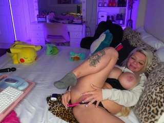 Emmagray01's cam show statistics and live stream