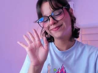 Cams Live Naked camsoda linachaze