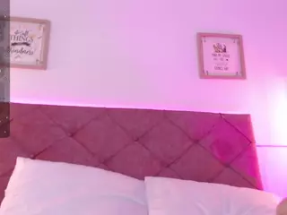 ANDYYLOVEE's Live Sex Cam Show