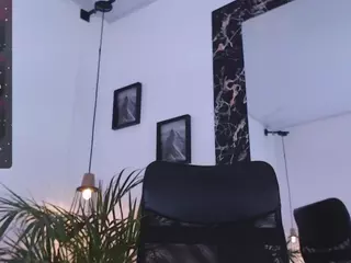 ANDYYLOVEE's Live Sex Cam Show