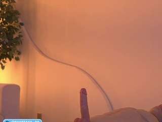 dakota-lee's CamSoda show and profile