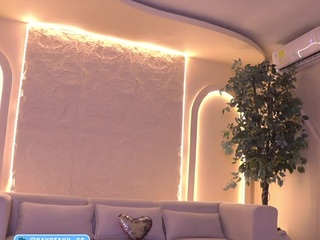 dakota-lee's CamSoda show and profile