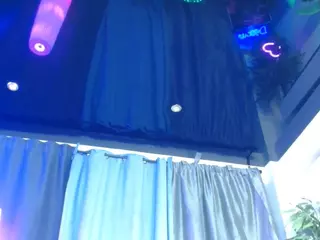 DanieleAida's Live Sex Cam Show