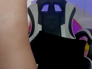 dominiquee25