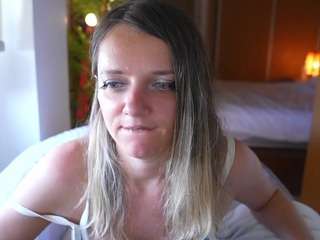 magneticamy webcam model