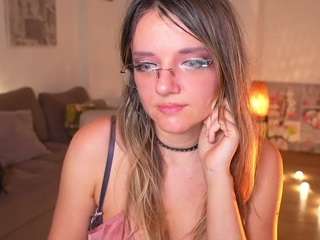le modèle magneticamy est en webcam porno dans un show sur le site camsoda, il possède les tags suivants: anal,ass,wet,toys,thong,tease,strip,spank,normal,no smoking,no drinking,middle aged,lovense,lingerie,jerk off instruction,grey eyes,full nudity,asshole,athletic,bedroom