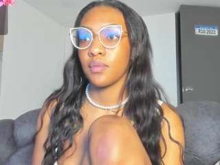 Livecamgirls camsoda im-alivys