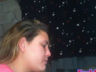 mnf24020216 webcam model