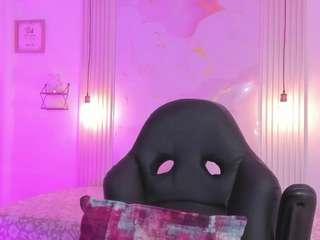 amber-white25 Live Webcam on CamSoda