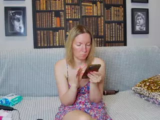 AmandaLisss's Live Sex Cam Show