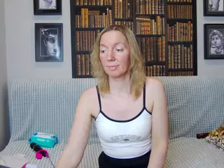 AmandaLisss's Live Sex Cam Show
