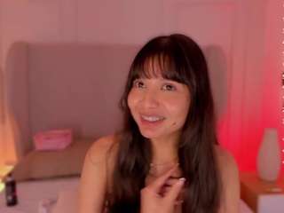 luisah-at-home webcam