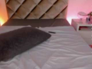  luisah-at-home chat room