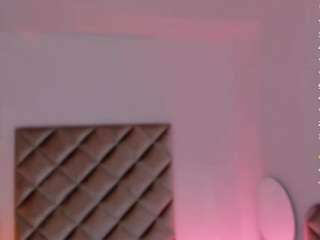  luisah-at-home chat room