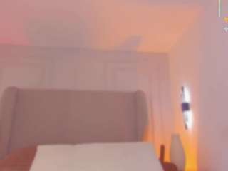 luisah-at-home Live Webcam on CamSoda