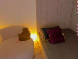 luisah-at-home's CamSoda show and profile