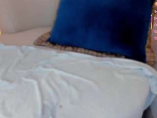 luisah-at-home webcam