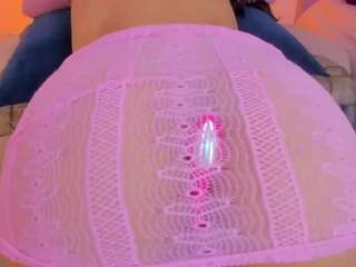 luisah-at-home Live Webcam on CamSoda