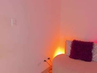 luisah-at-home live webcam show
