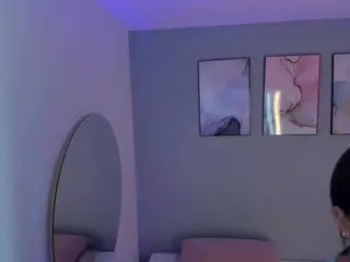 L U I S A H's Live Sex Cam Show