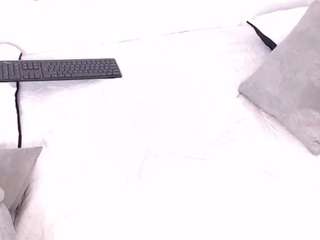 AshlyFoxx1 live webcam show