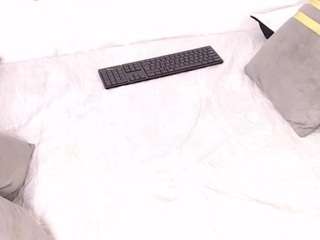 AshlyFoxx1 live webcam show