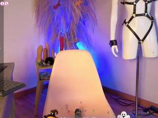 connie-cutee live cam preview