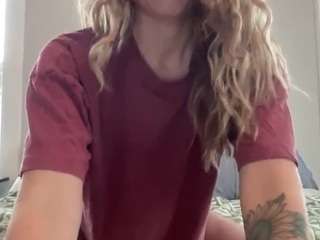 Live webcam model honeypotts on Soda Cams