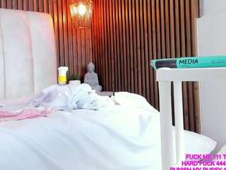 ashleyy-23 Live Webcam on CamSoda