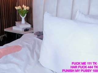 Ashleyy-23