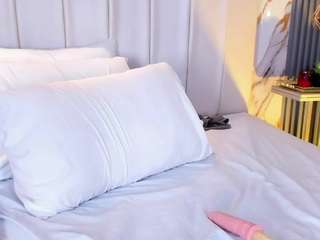 Ashleyy-23